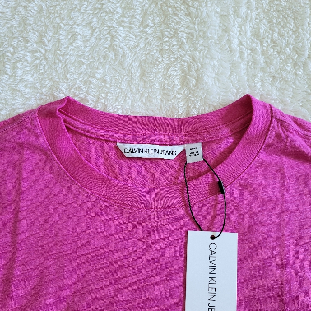 Calvin Klein Jeans👖Pink💕 Boxy Tee - NWT - Picture 5 of 12